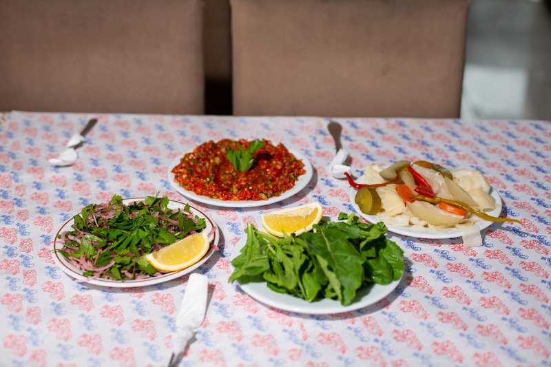 Salata - Yeşillik - Turşu İkramlar